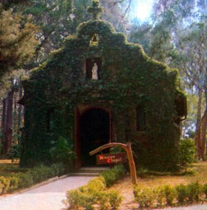 Color photo of The Mission of Nombre de Dios in St. Augustine, Florida