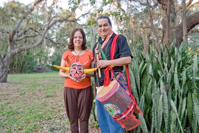 Photo of Lilly Casrrasquillo and David Peñaflor